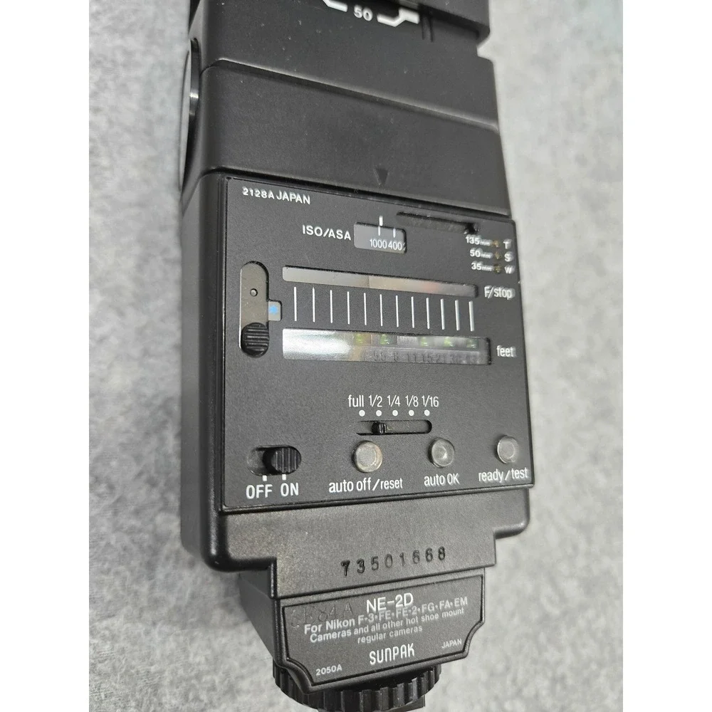 Sunpak Auto Zoom 333 D Thyristor Flash Nikon NE-2D Black Made in Japan